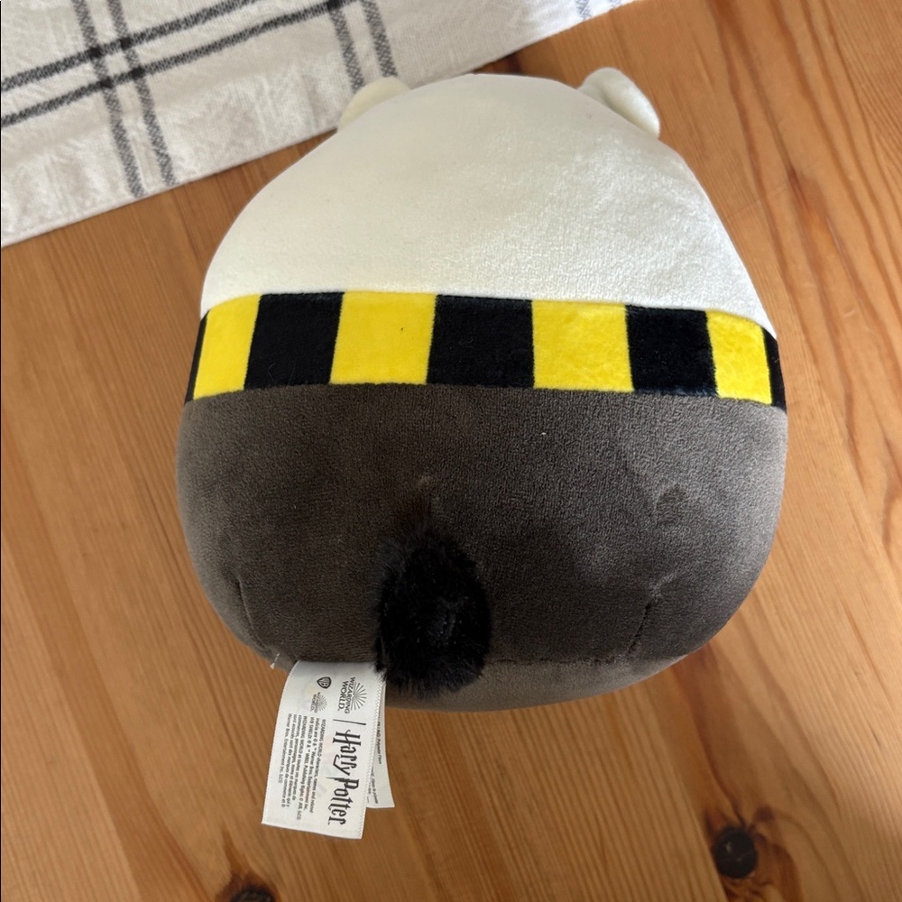 Harry Potter Squishmallows Black, White, and Yellow Plush - Picture 5 of 5